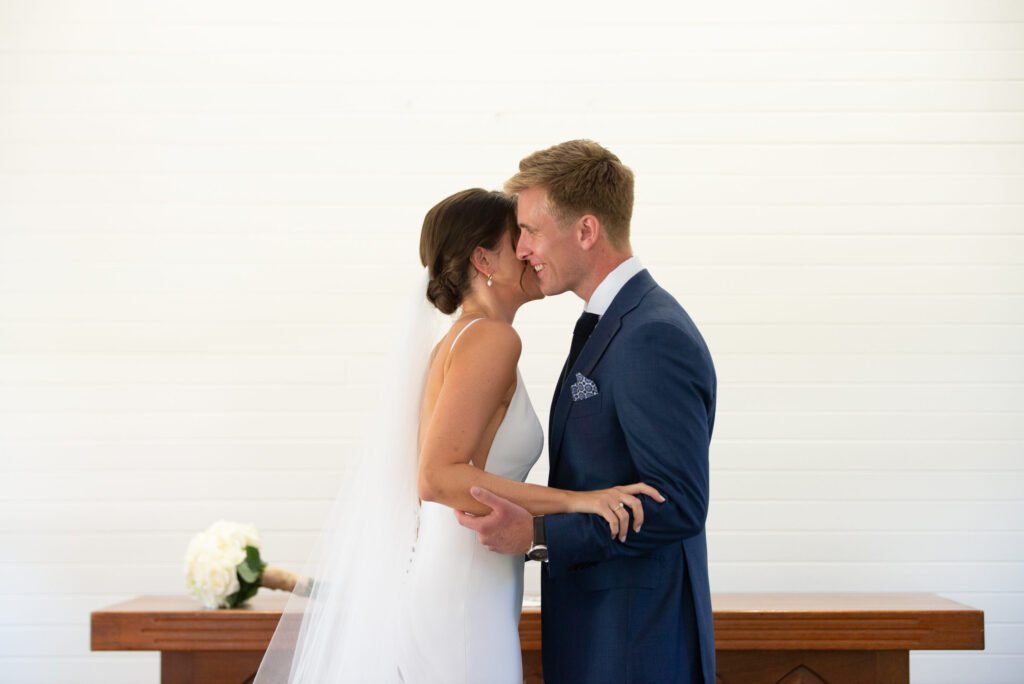 hamitlon-island-white-wedding