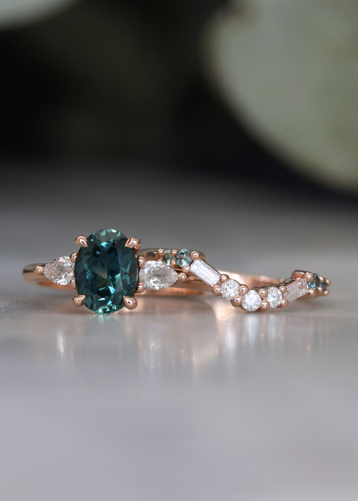 Best wedding ring set in green sapphire for bride and groom – luxurious, meaningful, and handcrafted